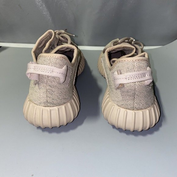 Size 8.5 - adidas Yeezy Boost 350 V1 Oxford Tan AQ2661 Damaged Box /  Pre-Owned